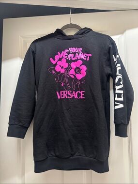 Versace Black Sweatshirt with Bright Pink Graphic. Size kids 10A or adult xxs.
